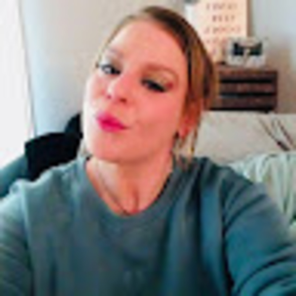 Meet your Posher, Noelle